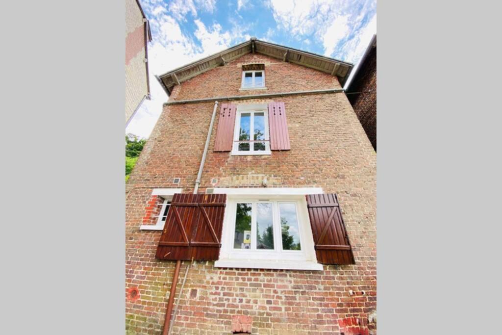 Appartement Rez-de-chaussée Laon Exterior foto