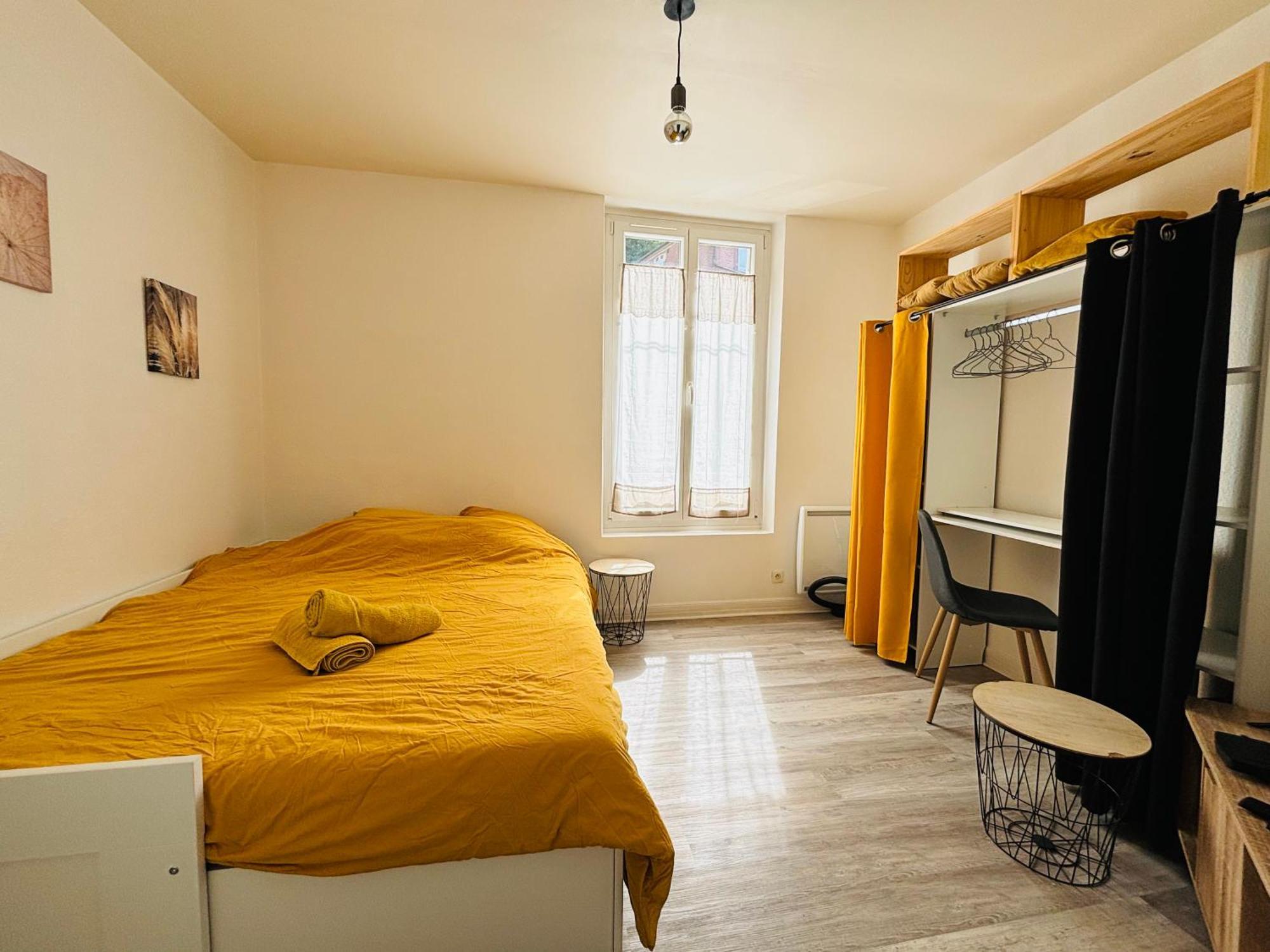 Appartement Rez-de-chaussée Laon Exterior foto